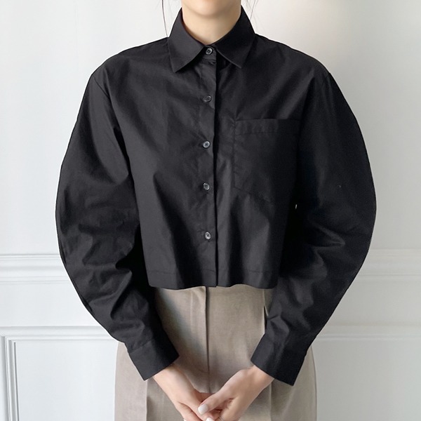 마티나 크롭 숏 둥글 소매 포켓 바스락 셔츠 (아이보리/블랙)